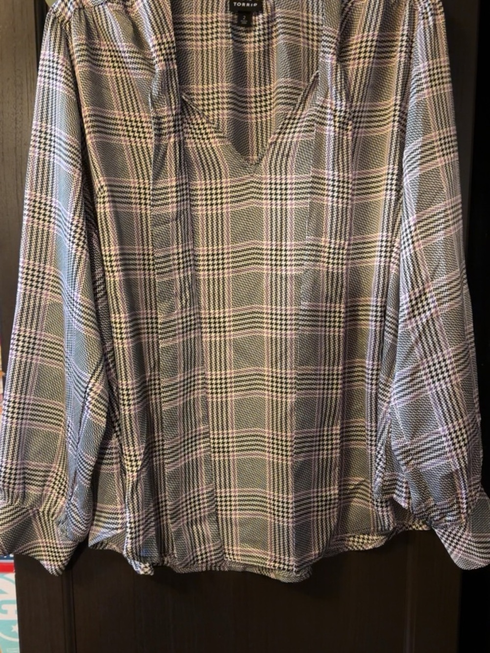 Torrid Black, White & Lavender Houndstooth Top